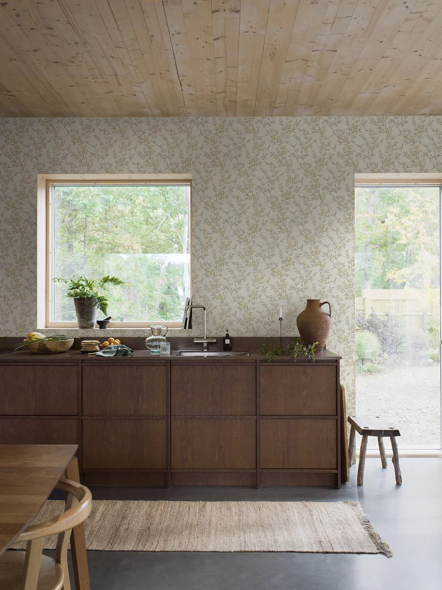 Forest Berries Ivory