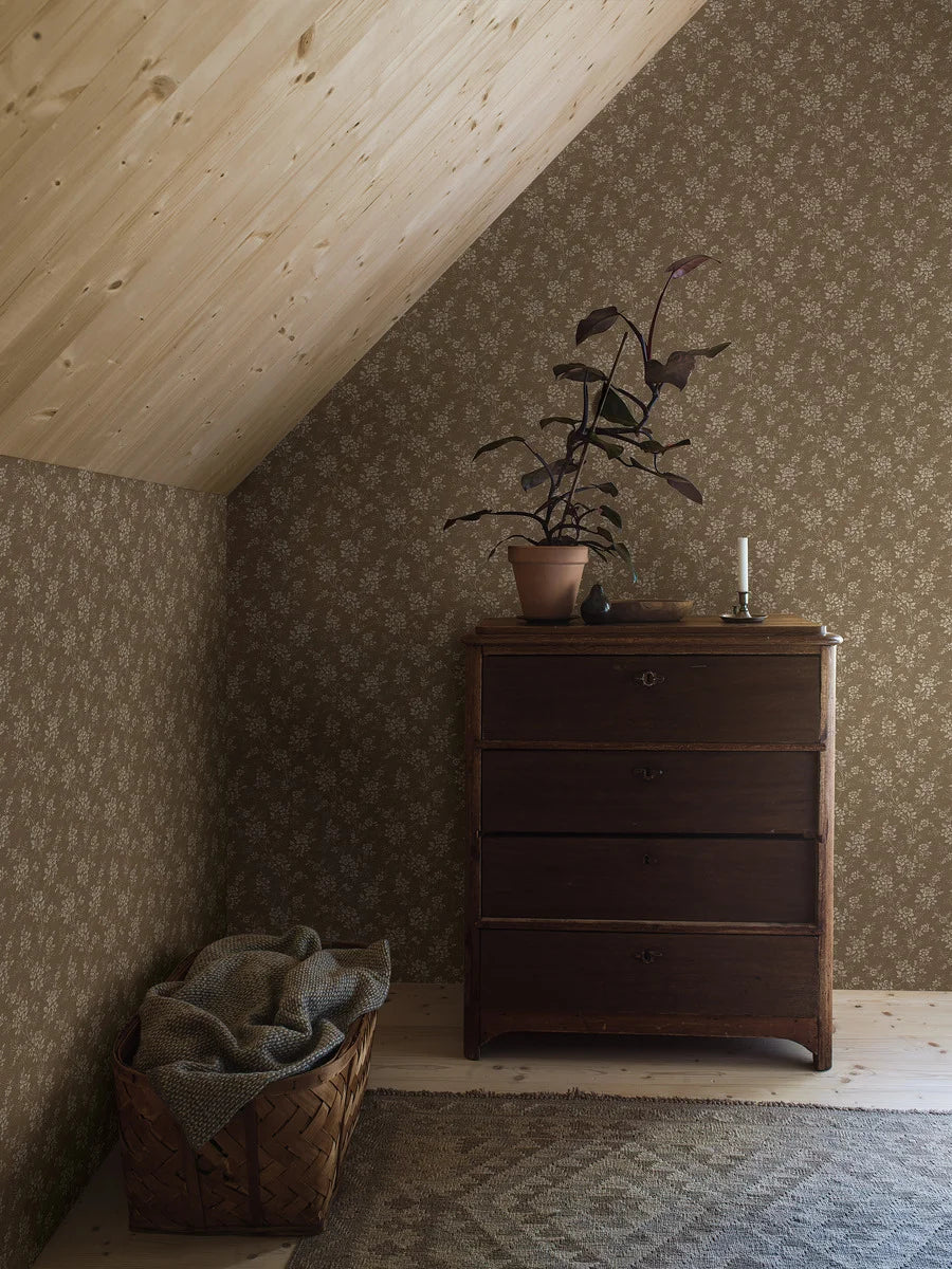 Hip Rose Dark Brown